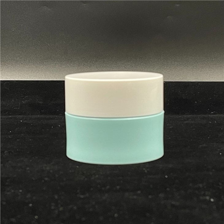 Cream Plastic Jar Replaced Inner Pot