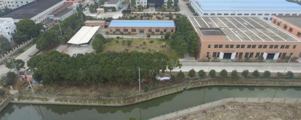 Cosmetic Glass Bottle Manufacturer
