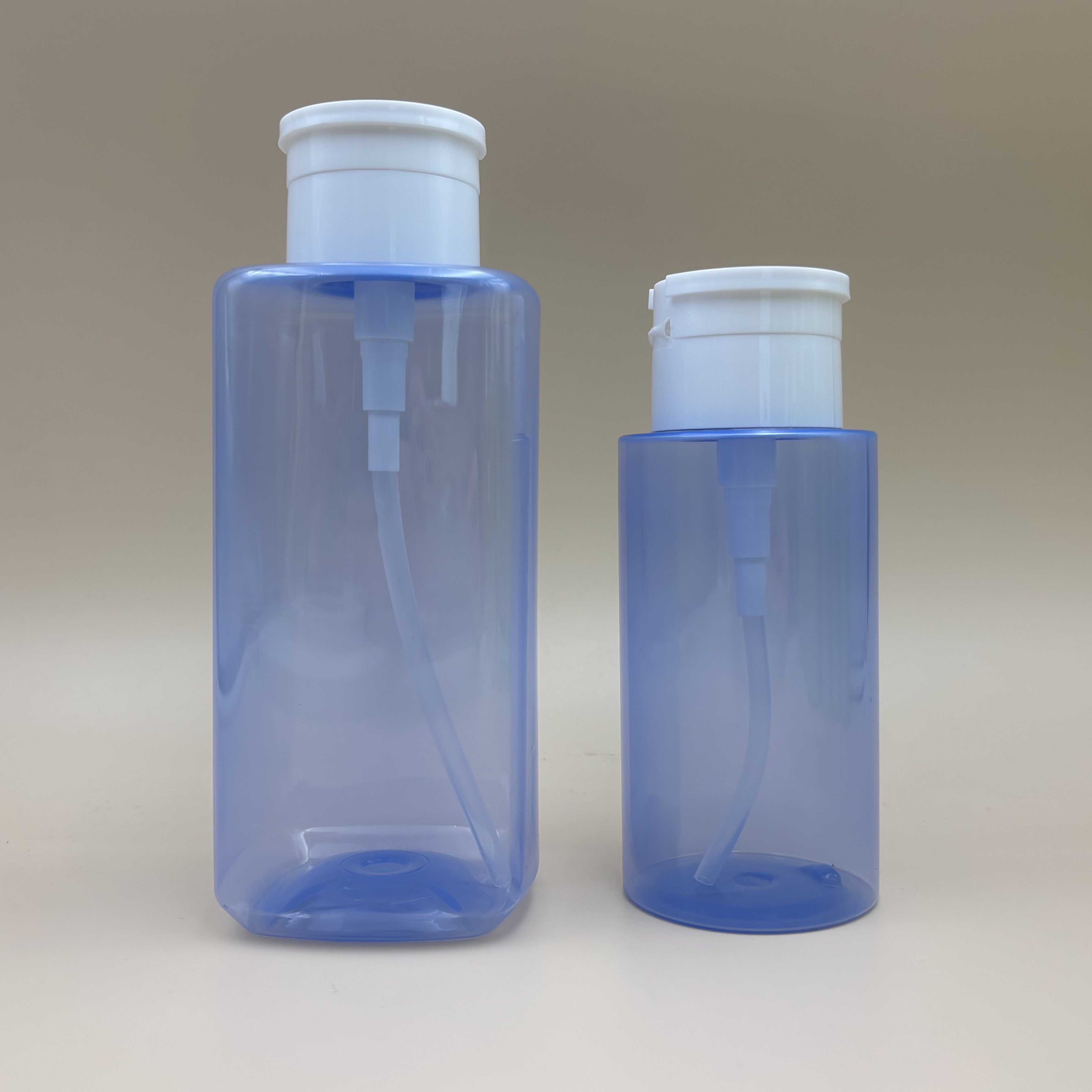 Large - Capacity Nail Polish Remover Bottles: Striking a Balance Between Capacity and Portability