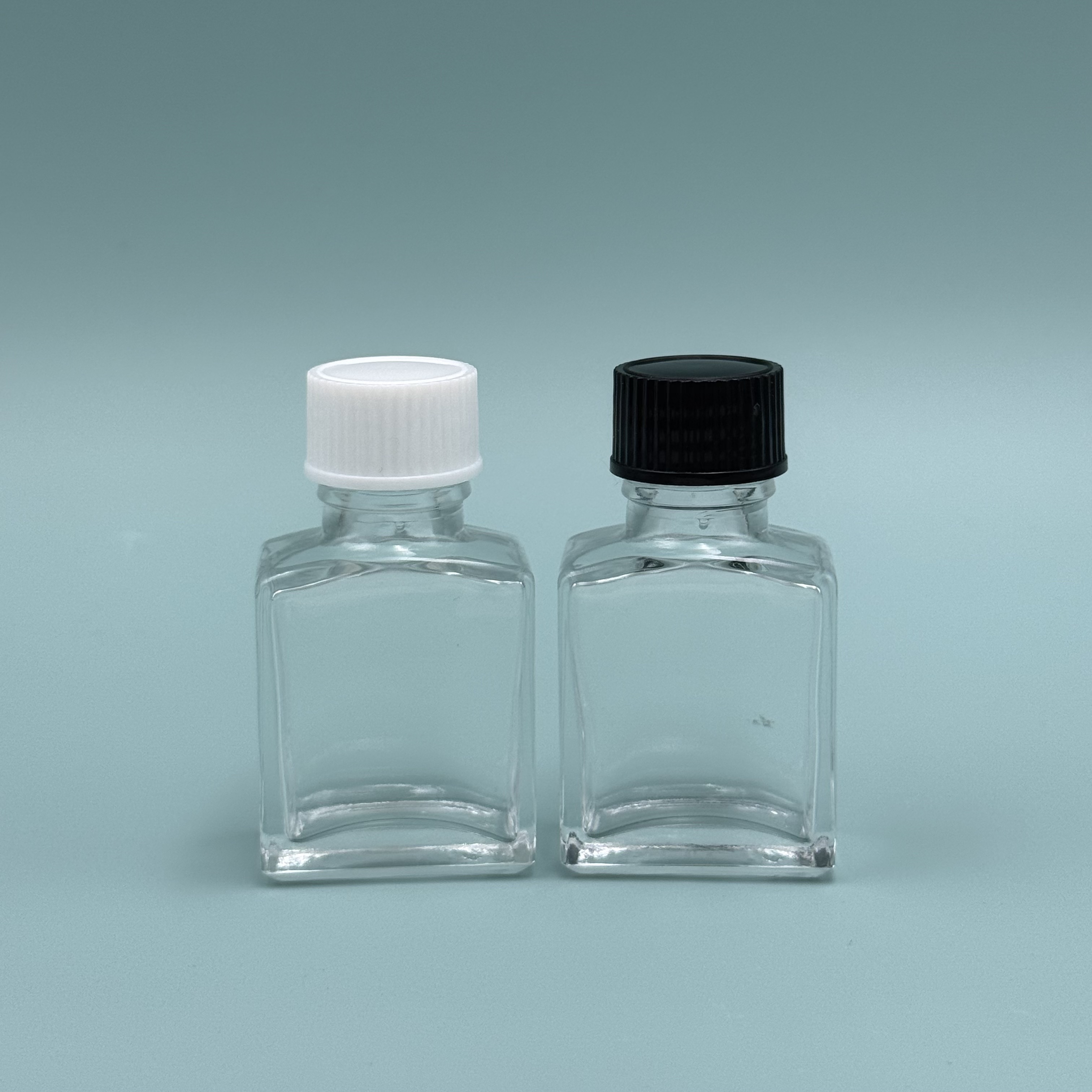15g Glass Square Bottle