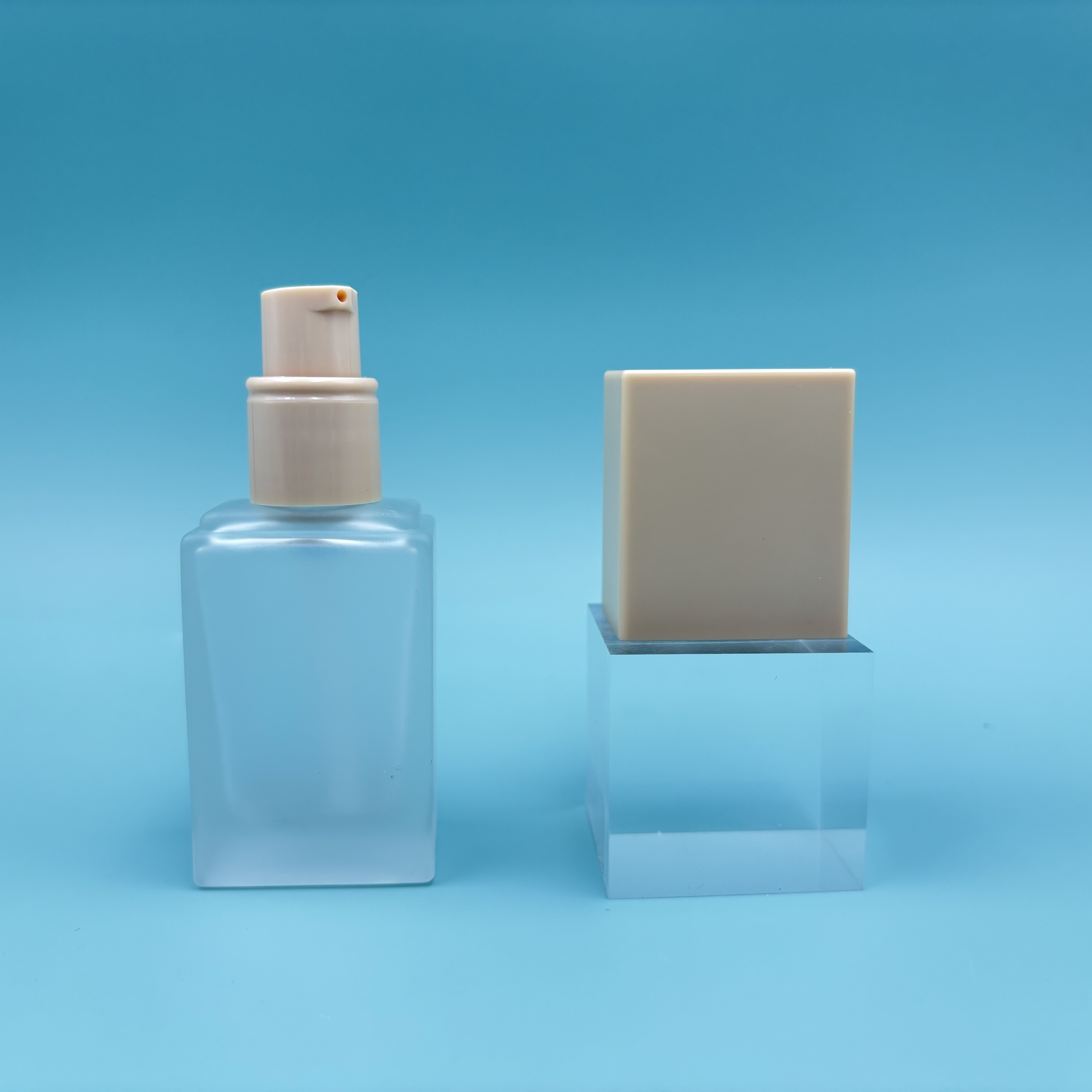 30ml Frosted Square Glass Pump Bottle