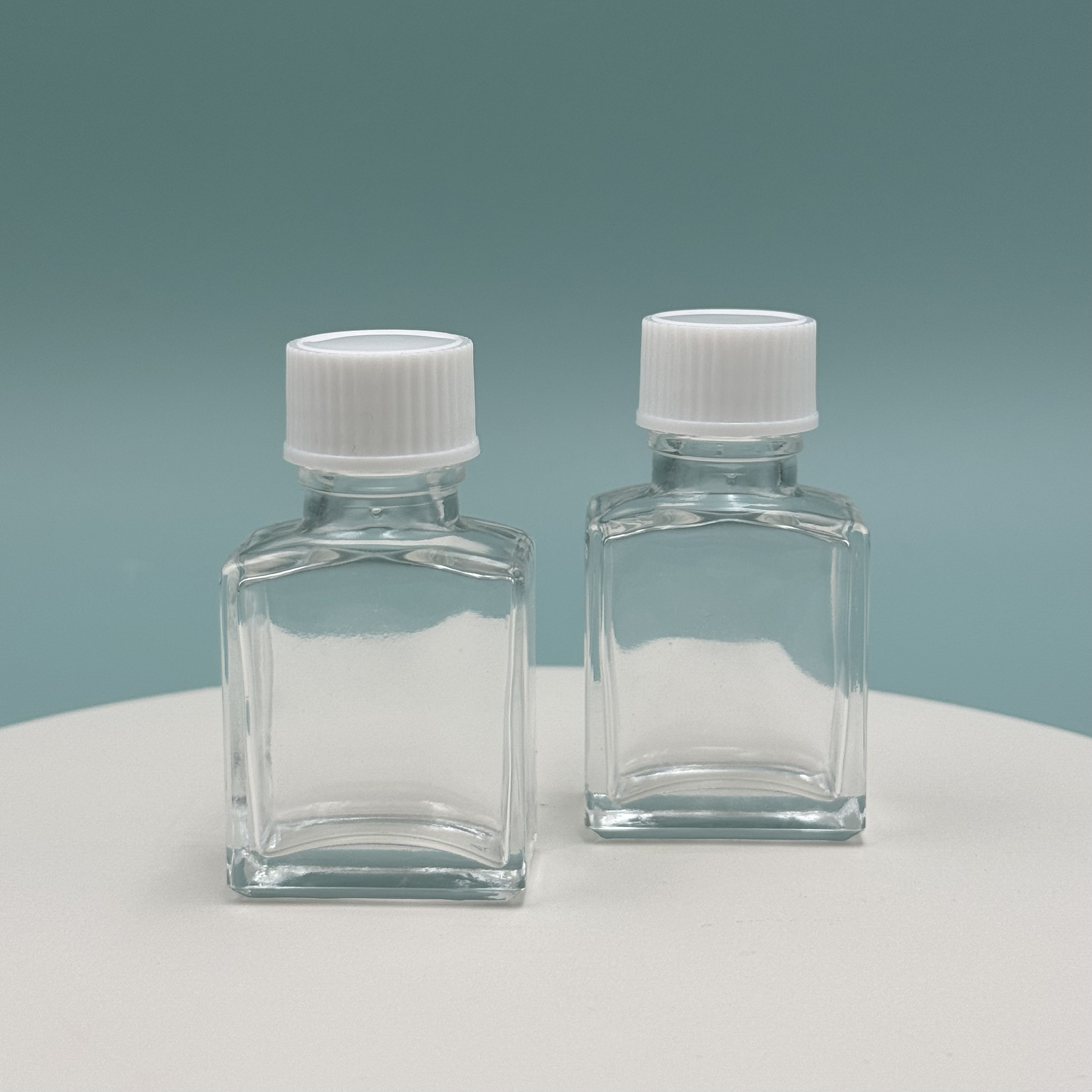15g Glass Square Bottle