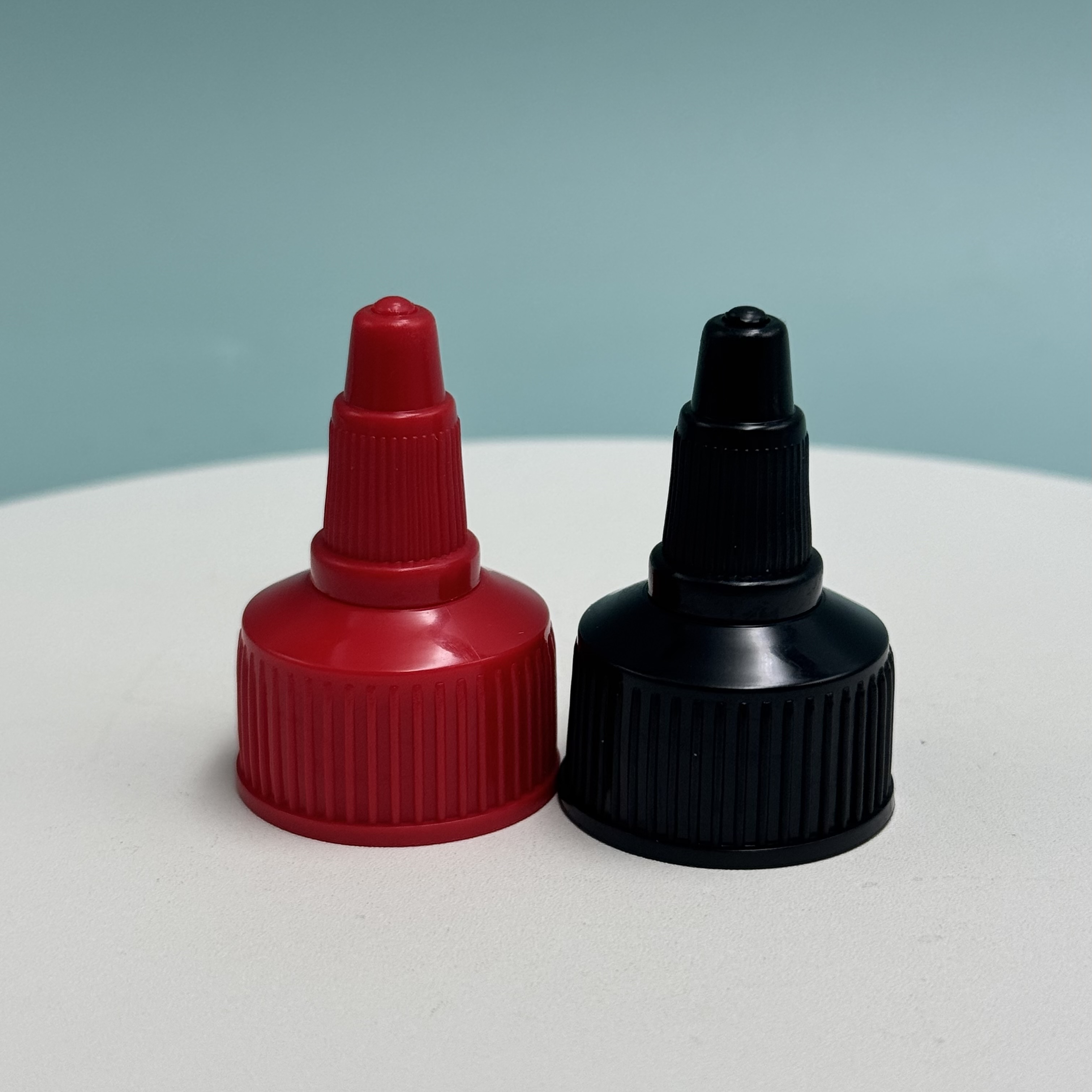 24mm Plastic Screw Tip Cap Squeeze Bottle Lid